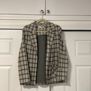 Lightweight checkered blazer